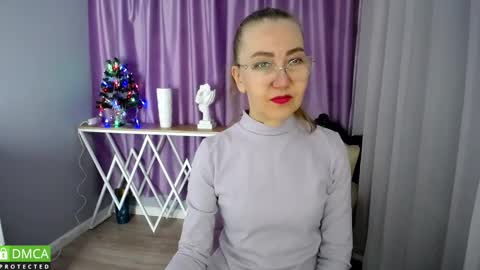 Snapshot of queen_a_n_i chatting on December 2024 08:00:01 AM A N I Ill be here on December 1st online show from December 2024 08:00:01 AM