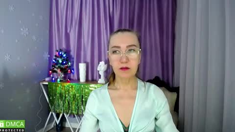 Snapshot of queen_a_n_i chatting on December 2024 11:06:02 AM A N I Ill be here on December 1st online show from December 2024 11:06:02 AM