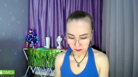 Snapshot of queen_a_n_i chatting on January 2025 11:10:01 AM A N I Ill be here on December 1st online show from January 2025 11:10:01 AM