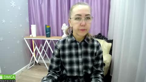 Snapshot of queen_a_n_i chatting on January 2025 08:42:01 AM A N I Ill be here on December 1st online show from January 2025 08:42:01 AM