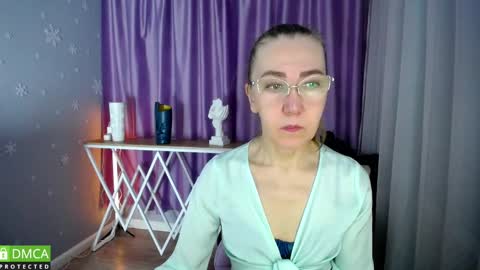 Snapshot of queen_a_n_i chatting on January 2025 07:46:02 AM A N I Ill be here on December 1st online show from January 2025 07:46:02 AM