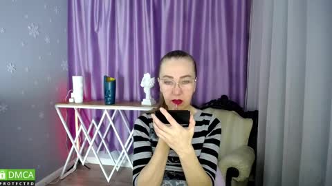 Snapshot of queen_a_n_i chatting on January 2025 08:54:01 AM A N I Ill be here on December 1st online show from January 2025 08:54:01 AM