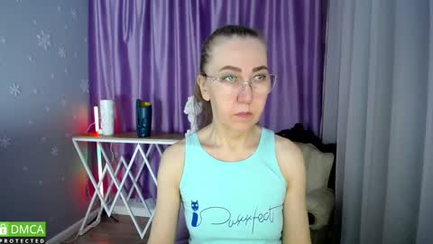 Snapshot of queen_a_n_i chatting on February 2025 08:22:02 AM A N I Ill be here on December 1st online show from February 2025 08:22:02 AM