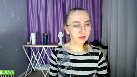 Snapshot of queen_a_n_i chatting on February 2025 09:43:01 AM A N I Ill be here on December 1st online show from February 2025 09:43:01 AM