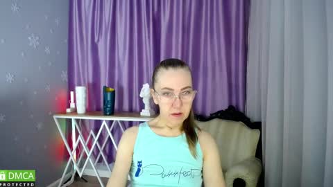 Snapshot of queen_a_n_i chatting on February 2025 07:34:01 AM A N I Ill be here on December 1st online show from February 2025 07:34:01 AM