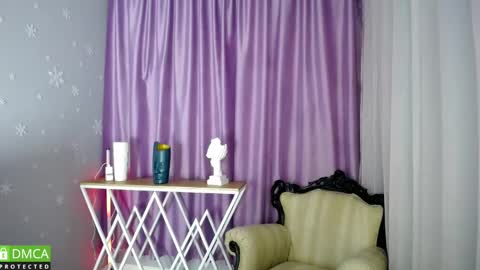 Snapshot of queen_a_n_i chatting on March 2025 12:44:02 PM A N I Ill be here on December 1st online show from March 2025 12:44:02 PM