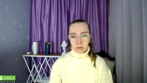 Snapshot of queen_a_n_i chatting on March 2025 08:18:02 AM A N I Ill be here on December 1st online show from March 2025 08:18:02 AM