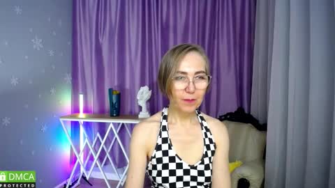 Snapshot of queen_a_n_i chatting on November 2025 04:20:01 PM A N I Ill be here on December 1st online show from November 2025 04:20:01 PM