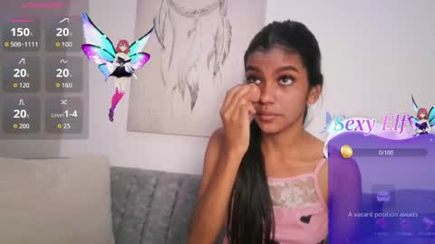 Snapshot of queen_adhara chatting on April 2026 12:43:01 PM ANTONELLA online show from April 2026 12:43:01 PM