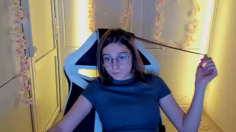 Amelie online show from April 2026 12:29:02 PM
