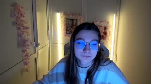 Amelie online show from April 2026 07:25:02 AM