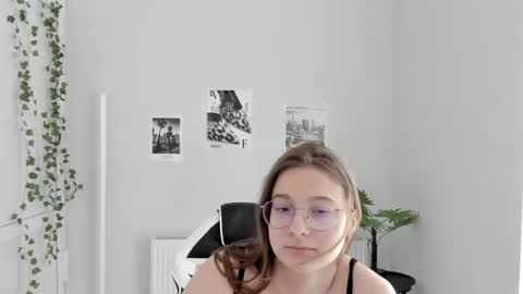 Amelie online show from June 2026 08:06:02 AM