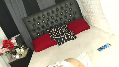 Snapshot of queen_cummer chatting on January 2025 02:25:01 AM Yeng online show from January 2025 02:25:01 AM