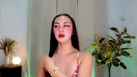 queen_danaya online show from April 2026 01:03:01 AM