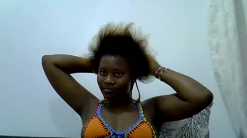 Snapshot of queen_diveer chatting on September 2025 10:35:02 PM queen_diveer online show from September 2025 10:35:02 PM