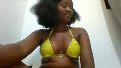 Snapshot of queen_diveer chatting on October 2025 07:01:01 PM queen_diveer online show from October 2025 07:01:01 PM