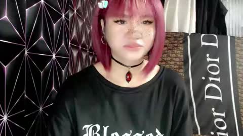 Snapshot of queen_elicktra chatting on April 2026 12:41:01 AM JOY online show from April 2026 12:41:01 AM