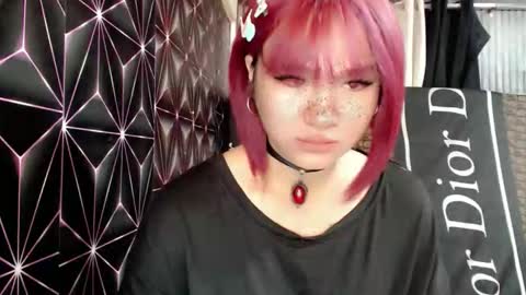 Snapshot of queen_elicktra chatting on April 2026 09:53:02 PM JOY online show from April 2026 09:53:02 PM