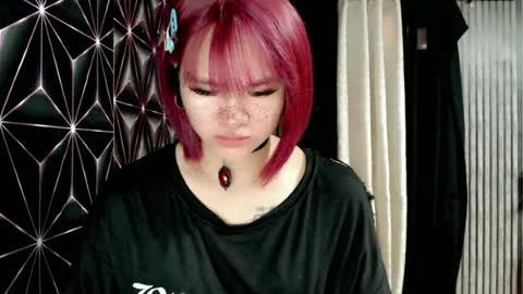 Snapshot of queen_elicktra chatting on July 2026 04:41:01 AM JOY online show from July 2026 04:41:01 AM