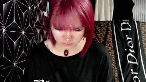 Snapshot of queen_elicktra chatting on July 2026 10:21:02 AM JOY online show from July 2026 10:21:02 AM