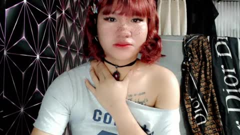 Snapshot of queen_elicktra chatting on July 2026 11:44:02 PM JOY online show from July 2026 11:44:02 PM