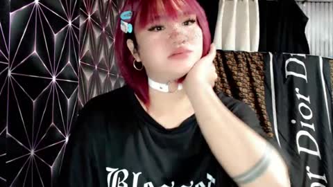 Snapshot of queen_elicktra chatting on July 2026 10:24:01 AM JOY online show from July 2026 10:24:01 AM