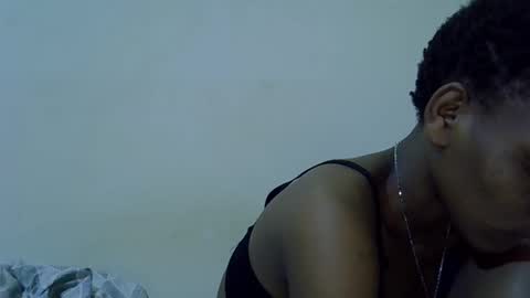 queen_fantacy online show from March 2026 06:03:02 PM