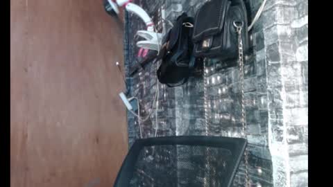 Snapshot of queen_fucker23 chatting on December 2025 05:25:01 AM Angel online show from December 2025 05:25:01 AM