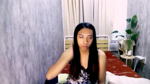queen_gia online show from April 2026 06:46:02 PM