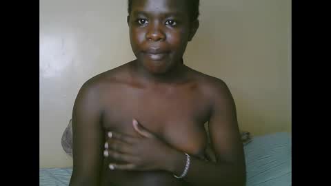 queen_latasha online show from September 2025 01:59:01 PM