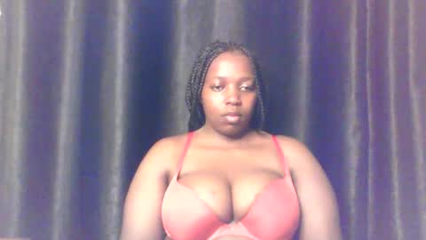 QUEEN online show from February 2026 03:57:02 AM
