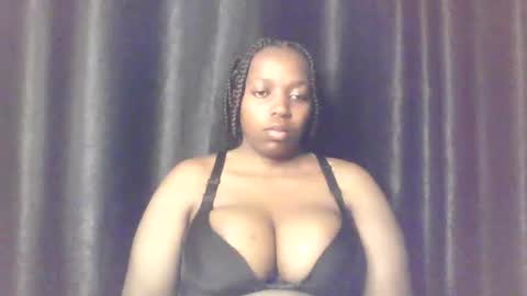 QUEEN online show from March 2026 04:08:01 AM