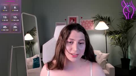 Snapshot of queen_michelle_ chatting on September 2025 09:03:02 PM Michelle online show from September 2025 09:03:02 PM