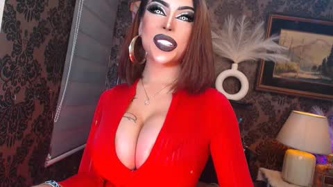 Snapshot of queen_mirahh chatting on September 2025 02:00:01 PM queen mira maria shantal online show from September 2025 02:00:01 PM