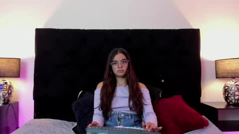 queen_misy online show from May 2026 08:46:02 PM