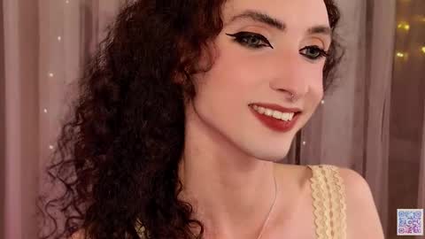 Snapshot of queen_of_tease chatting on September 2025 05:05:02 PM queen_of_tease online show from September 2025 05:05:02 PM
