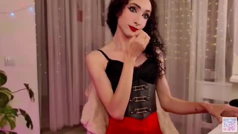 Snapshot of queen_of_tease chatting on September 2025 05:28:01 PM queen_of_tease online show from September 2025 05:28:01 PM