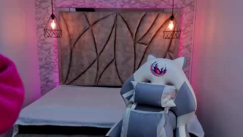   online show from January 2025 12:05:02 PM