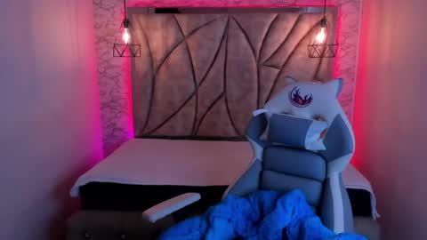   online show from February 2025 12:00:02 PM