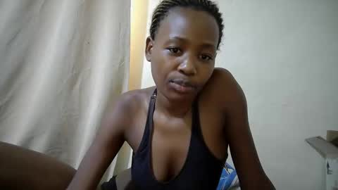 queen_slender online show from May 2026 07:49:01 AM