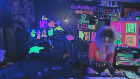 Snapshot of queen_splashh420 chatting on April 2026 06:00:02 AM queen_splashh420 online show from April 2026 06:00:02 AM