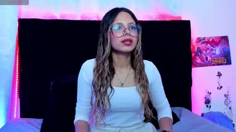 Snapshot of queen_stasy chatting on September 2025 08:44:01 PM Valentina online show from September 2025 08:44:01 PM