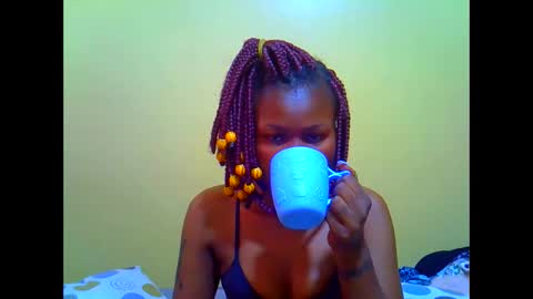 Snapshot of queen_winter chatting on April 2026 11:33:01 AM Winter online show from April 2026 11:33:01 AM