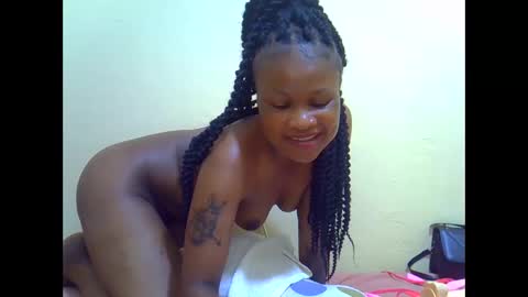 Snapshot of queen_winter chatting on April 2026 04:46:02 PM Winter online show from April 2026 04:46:02 PM