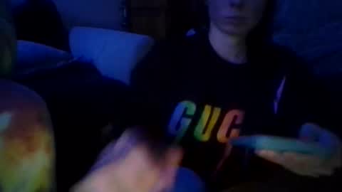 queenbee6269 online show from February 2025 03:30:01 AM