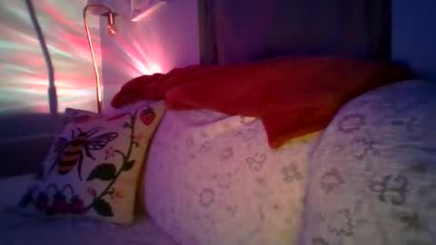 Snapshot of queenbee6269 chatting on February 2026 04:39:02 AM queenbee6269 online show from February 2026 04:39:02 AM