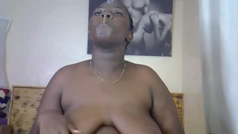 queenbeka online show from February 2026 03:18:01 AM