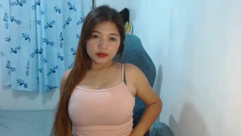 Snapshot of queenboba chatting on December 2024 01:24:02 PM queen online show from December 2024 01:24:02 PM