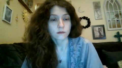 Snapshot of queencrimsonlvx chatting on June 2026 03:53:02 AM queencrimsonlvx online show from June 2026 03:53:02 AM