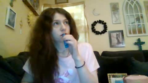 Snapshot of queencrimsonlvx chatting on July 2026 03:24:02 AM queencrimsonlvx online show from July 2026 03:24:02 AM